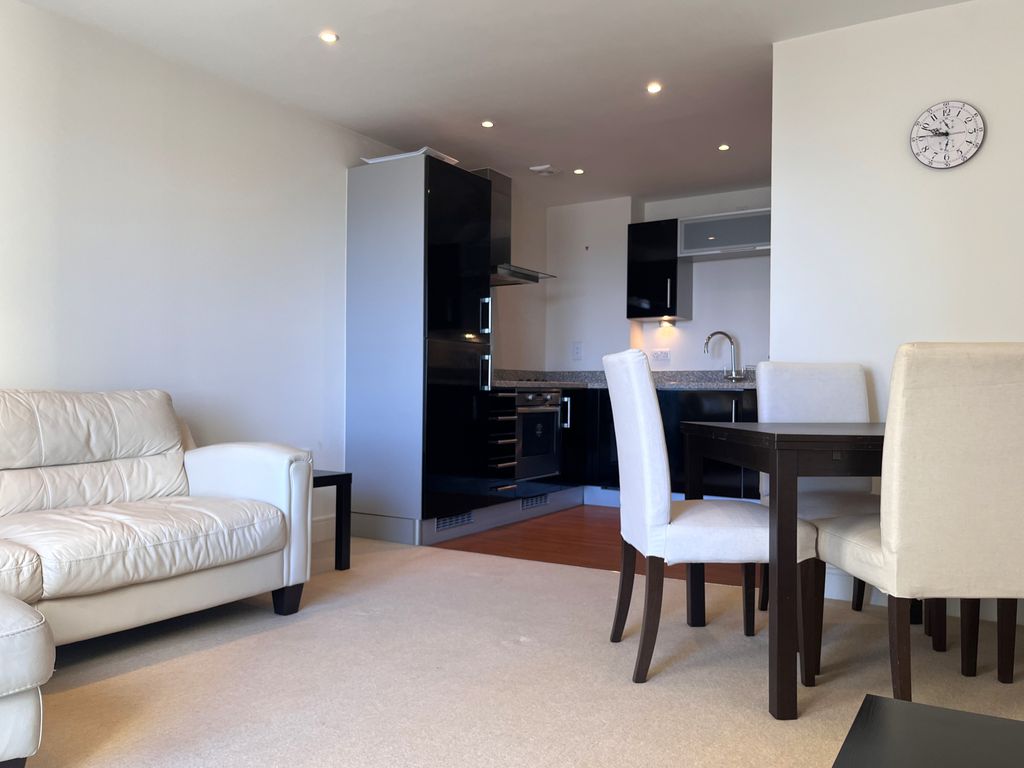 Property photo 3 of 10 Exterior