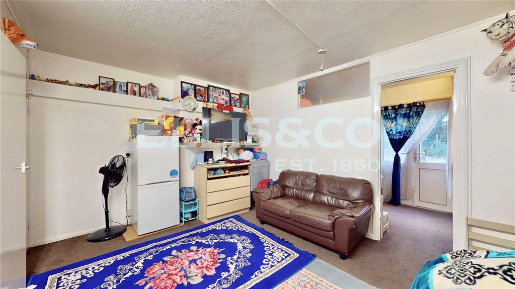 Property photo 3 of 9 Picture No. 36