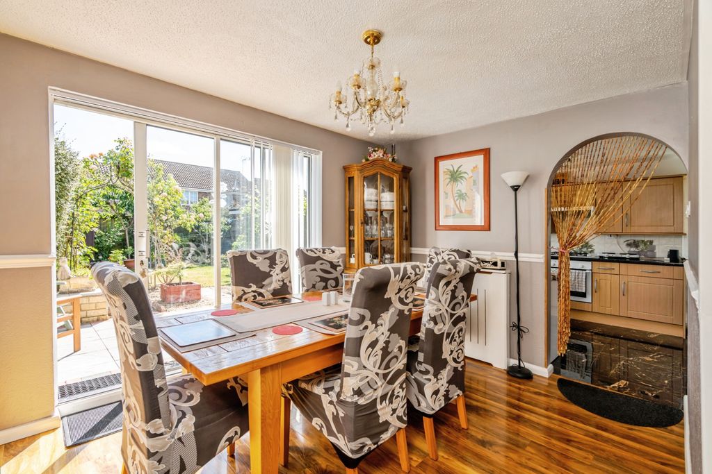 Property photo 2 of 19