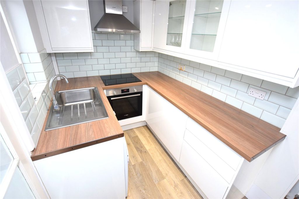 Property photo 2 of 12 Picture No. 06
