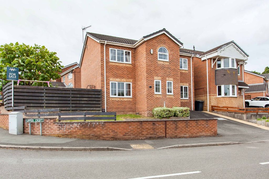 Property photo 1 of 43
