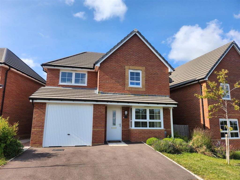 Property photo 1 of 21