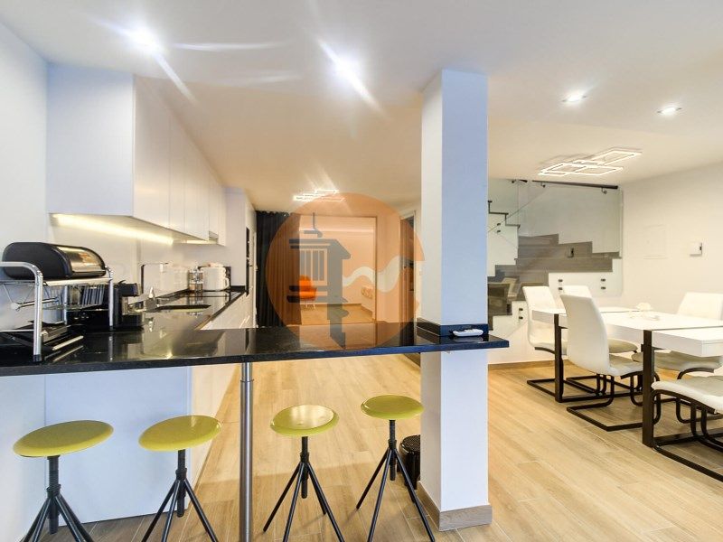 Property photo 3 of 61