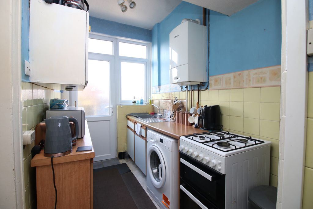 Property photo 2 of 10