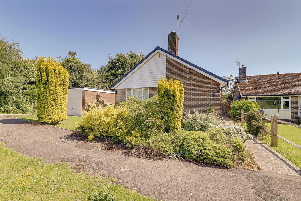 Property photo 1 of 13 Img_3579-Img_3581.Jpg