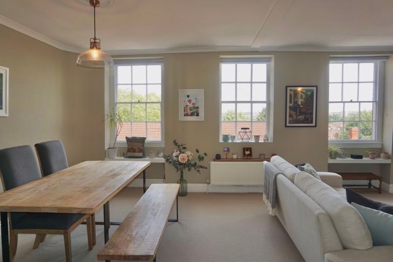 Property photo 2 of 19 Dining Area