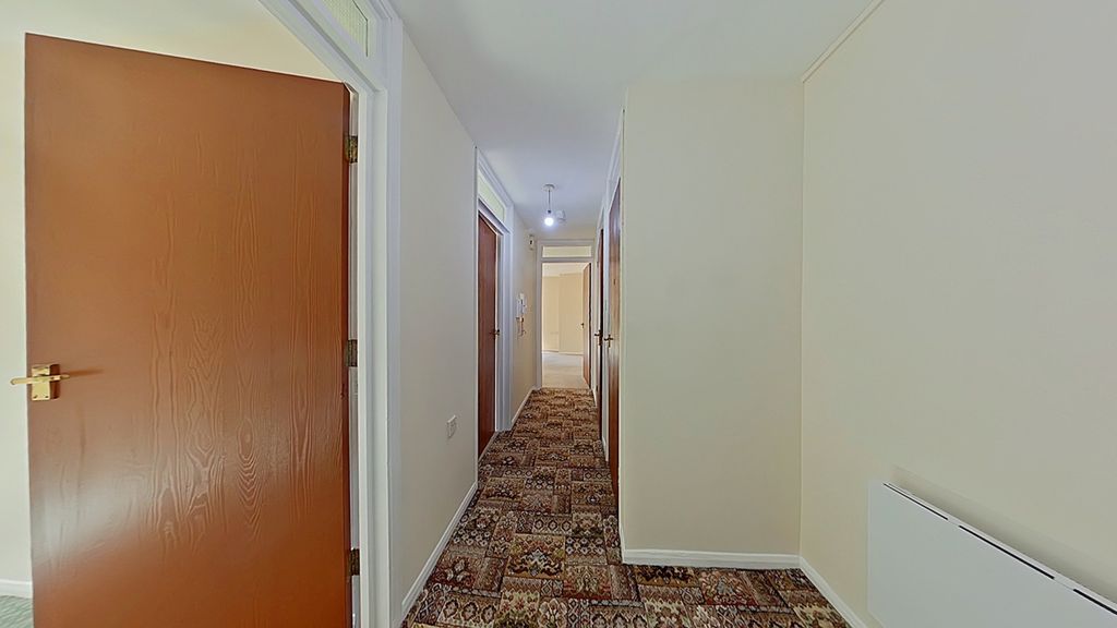 Property photo 2 of 8 Entrance Hallway