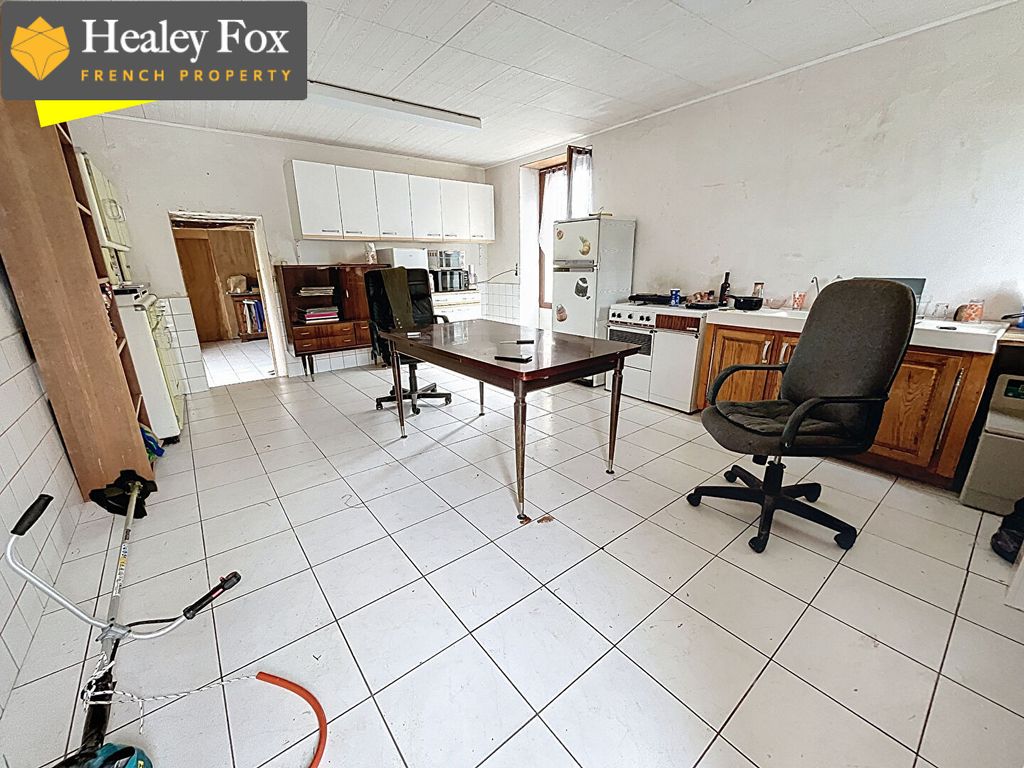 Property photo 2 of 12