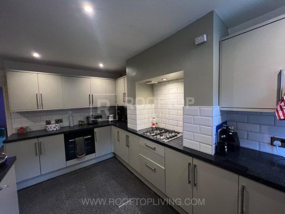 Property photo 3 of 8 8704307.Jpg