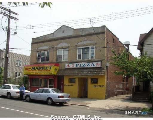 Property photo 1 of 2