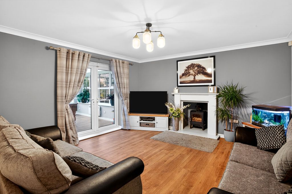 Property photo 2 of 30