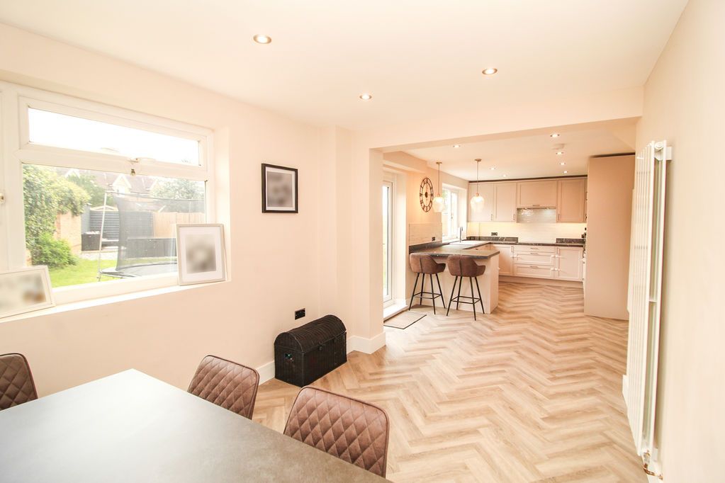 Property photo 3 of 22 Kitchen/Diner