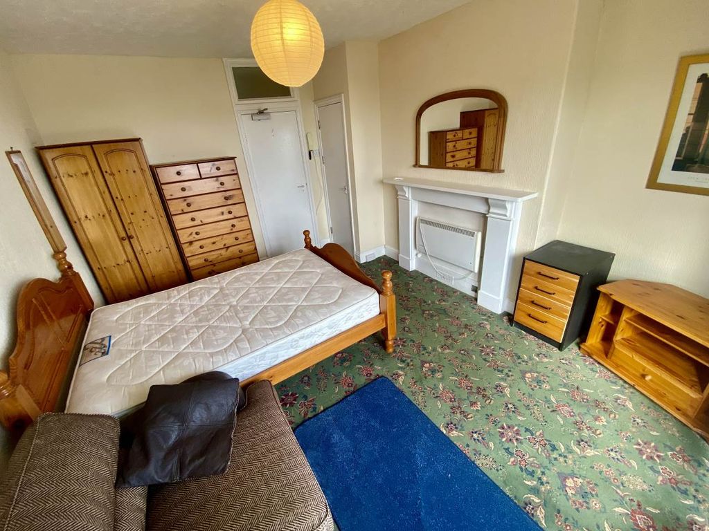 Property photo 2 of 14 Img_7731