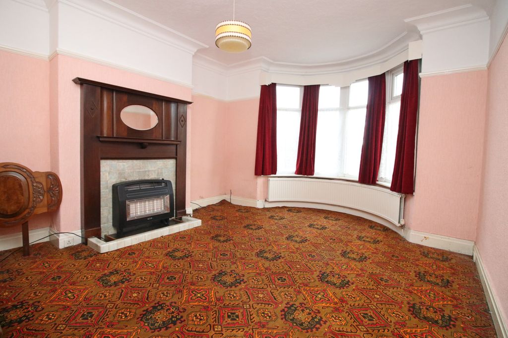 Property photo 2 of 24