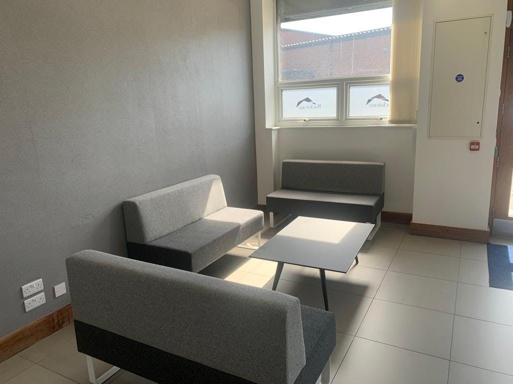 Property photo 2 of 11 Hunsletbusinesscentre_03.Jpg
