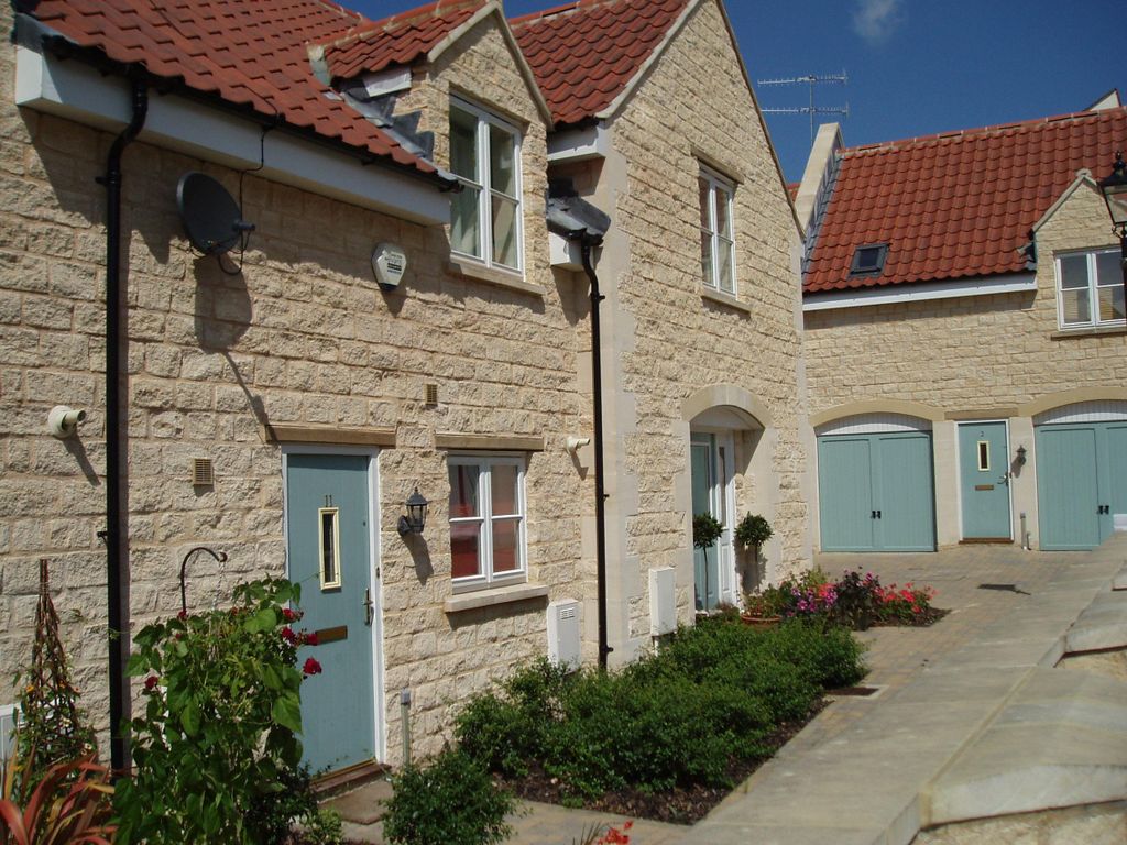 Property photo 1 of 8 Exterior