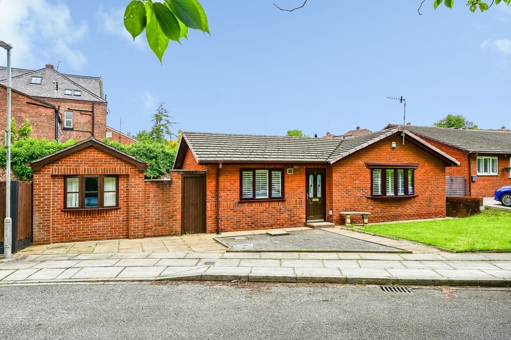 Property photo 2 of 29 Pbox-Img.Jpg