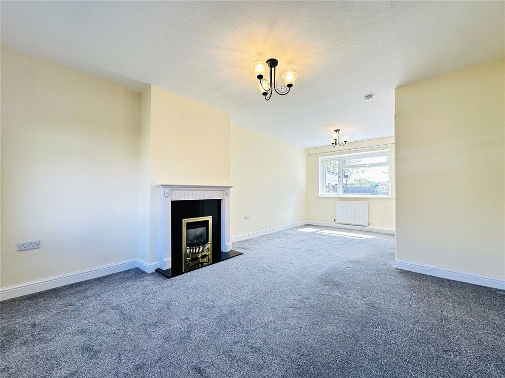 Property photo 2 of 16 Picture No. 18