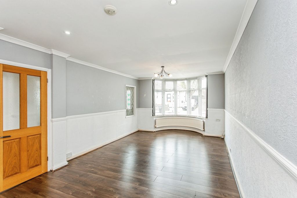 Property photo 3 of 20 Reception Room