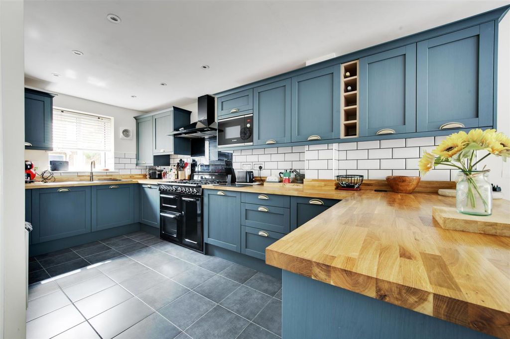 Property photo 2 of 27 Dsc_5159-Dsc_5163.Jpg