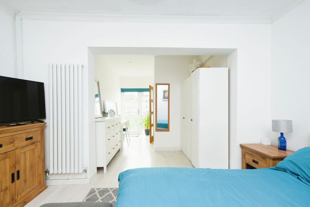 Additional image 6 of 5 bed detached bungalow for saleSwan Meadow, Pewsey SN9