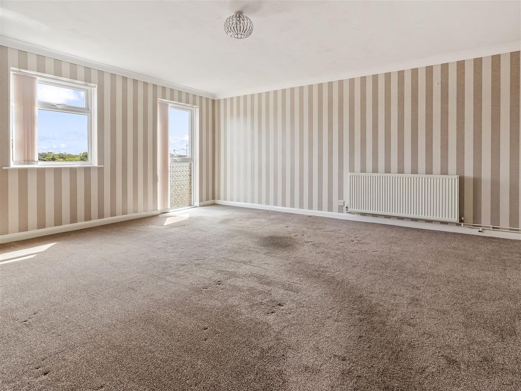 Property photo 2 of 11 Fff 17 Westlands-008.Jpg