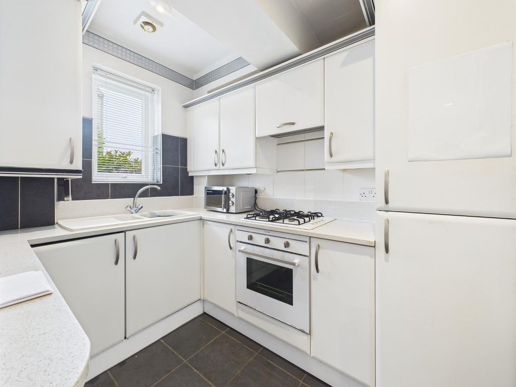 Property photo 2 of 15 Kitchen