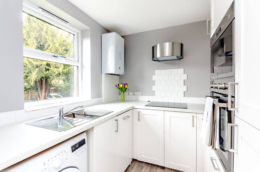 Property photo 3 of 8