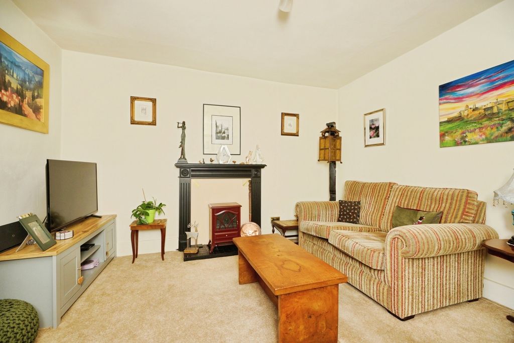 Property photo 2 of 18 Pbox-Img.Jpg