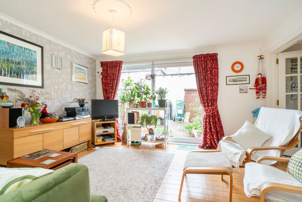 Property photo 2 of 12 Property Image 2