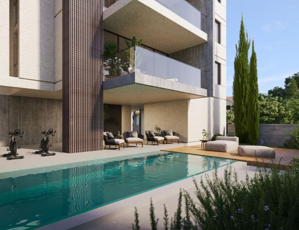 Property photo 2 of 10 Communal Pool &amp;...