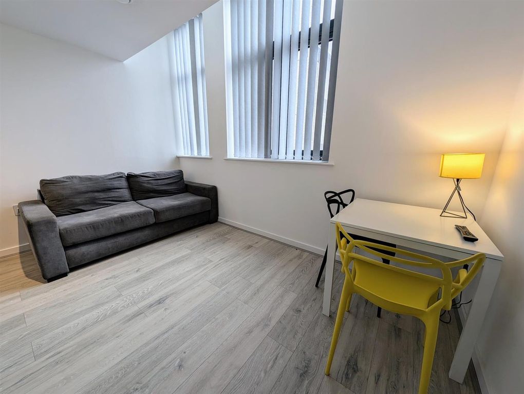 Property photo 3 of 7 Living Room.Jpg