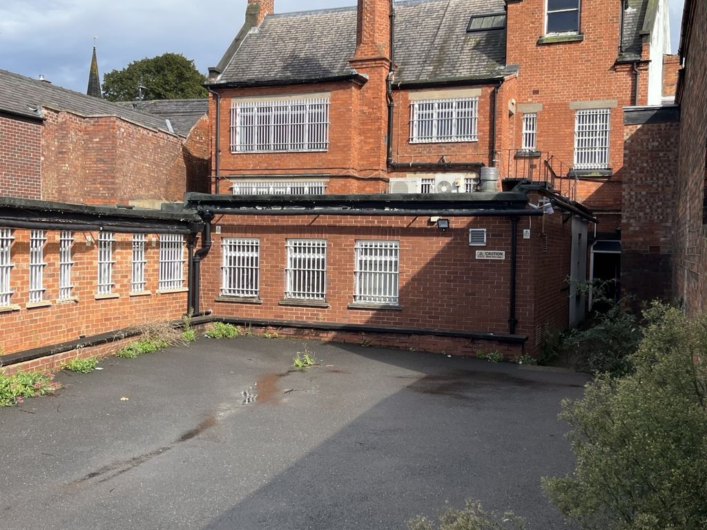 Property photo 3 of 3