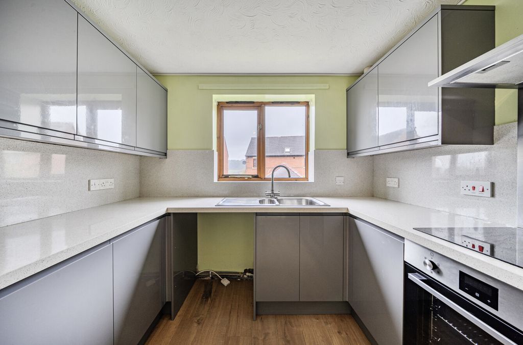 Property photo 3 of 24 1442685-10-69De76...