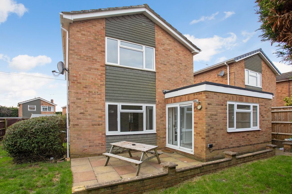 Property photo 2 of 10
