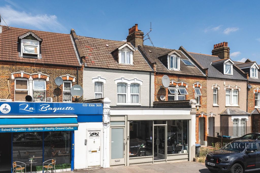Property photo 1 of 13 St Marks Road-20.Jpg