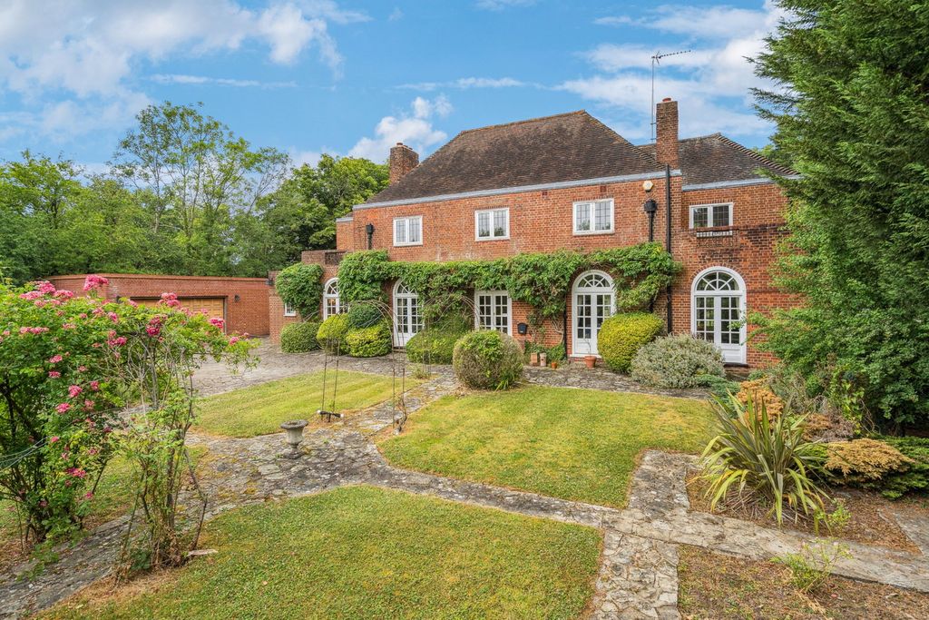 Property photo 1 of 30