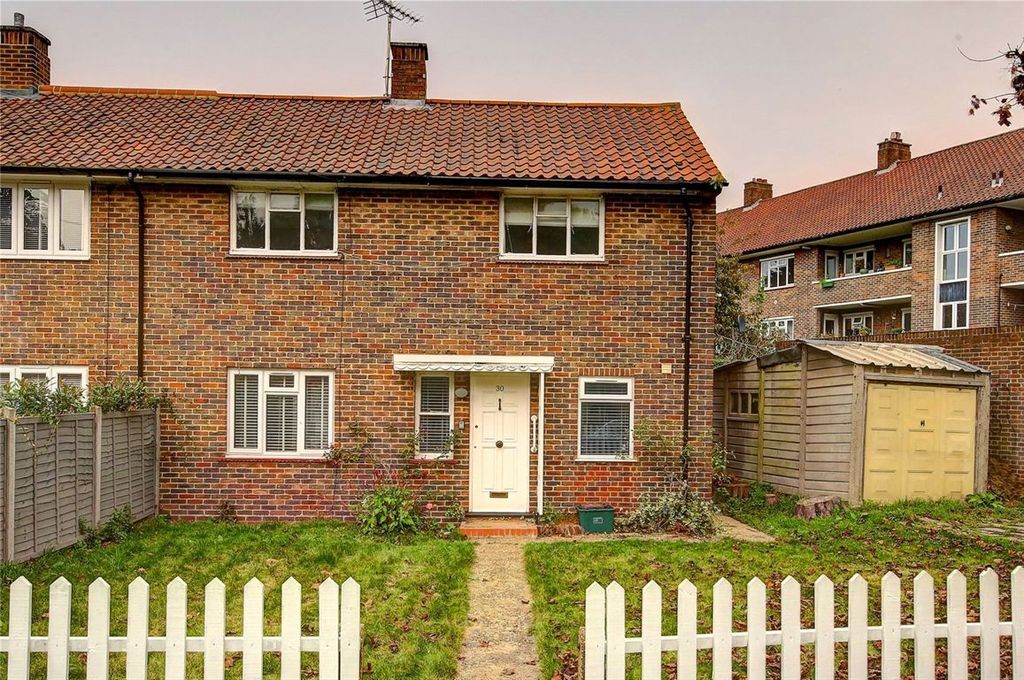 Property photo 1 of 8