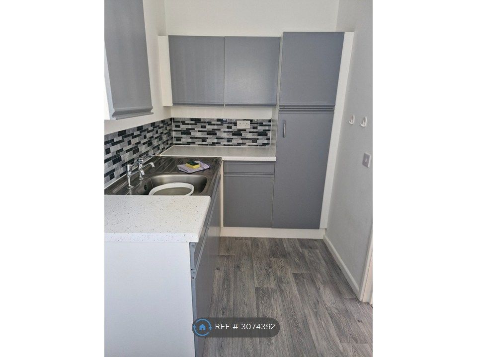 Property photo 3 of 3