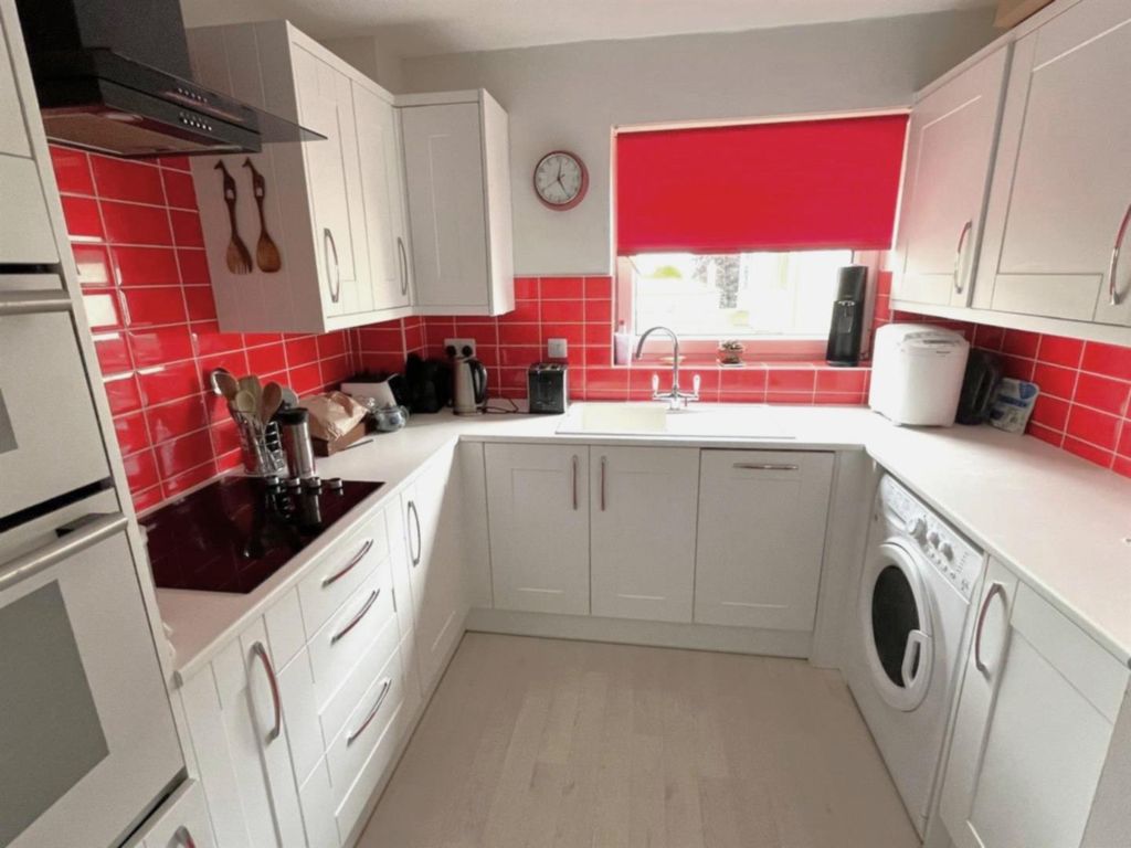 Property photo 2 of 10 Kitchen 1.Jpg