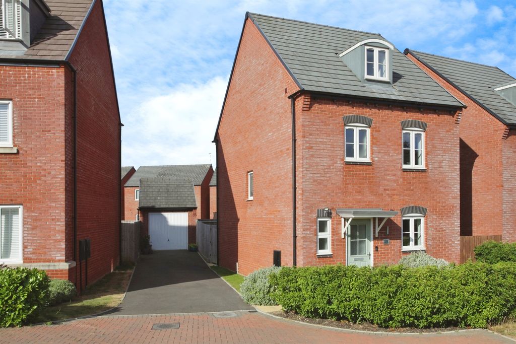 Property photo 1 of 30