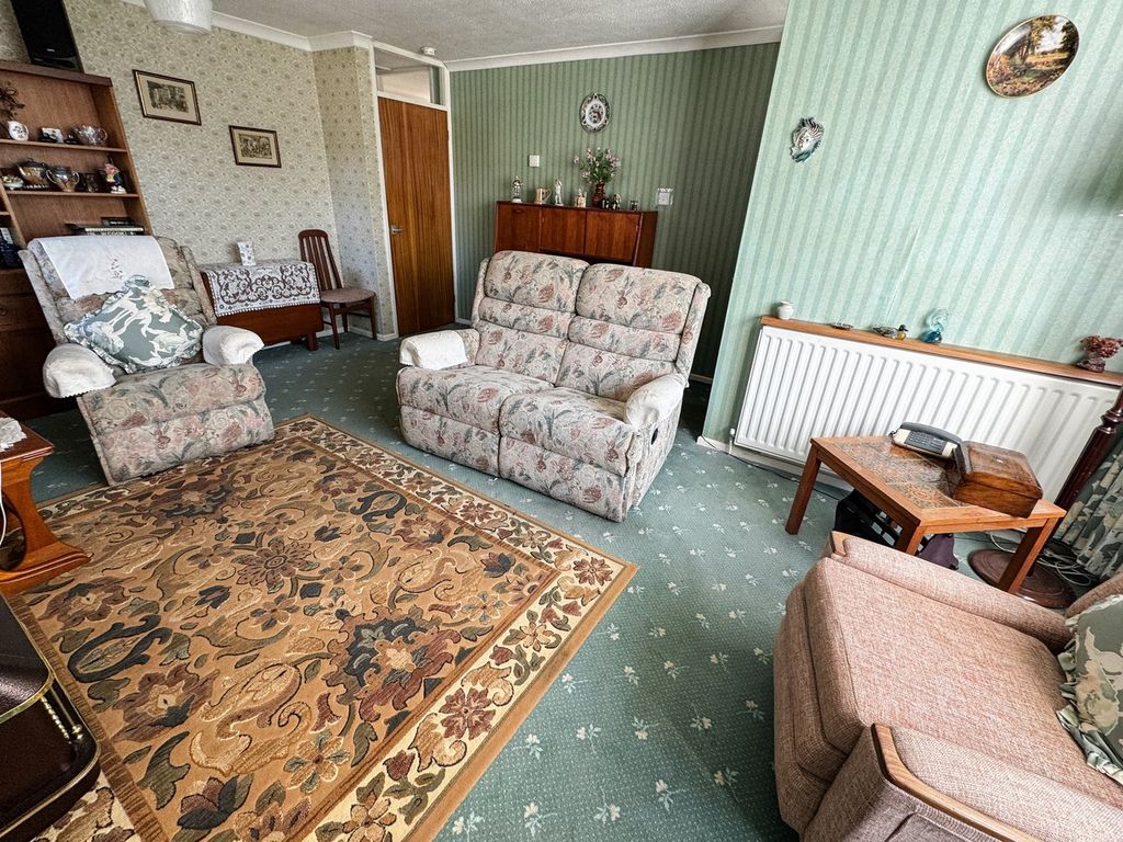 Property photo 3 of 14