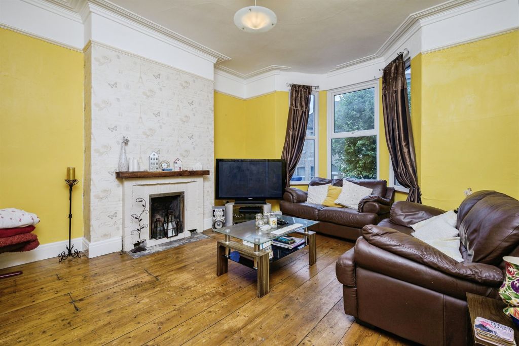 Property photo 3 of 14