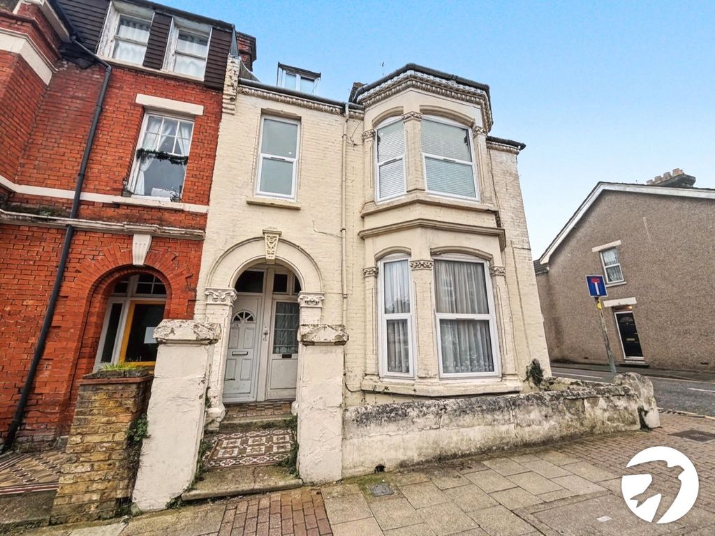 Property photo 1 of 9 Picture No. 08