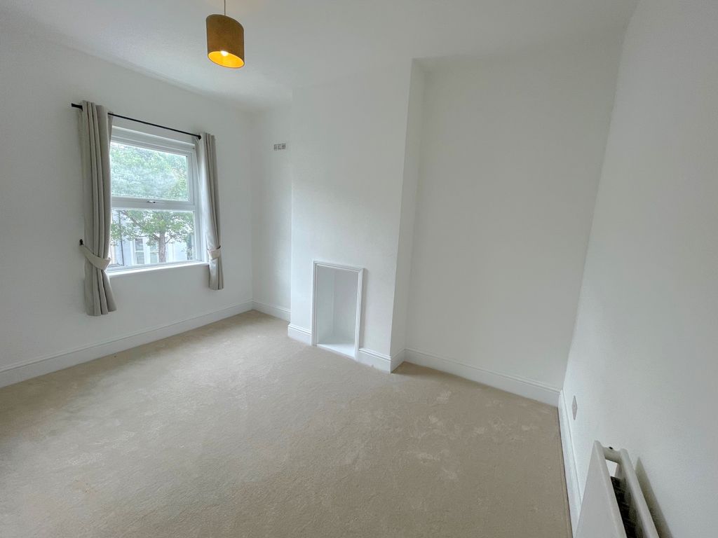 Property photo 3 of 6 Img_3785
