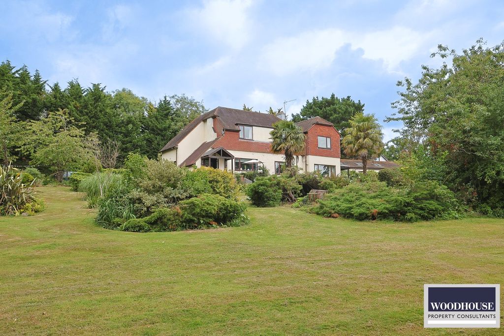 Property photo 1 of 48