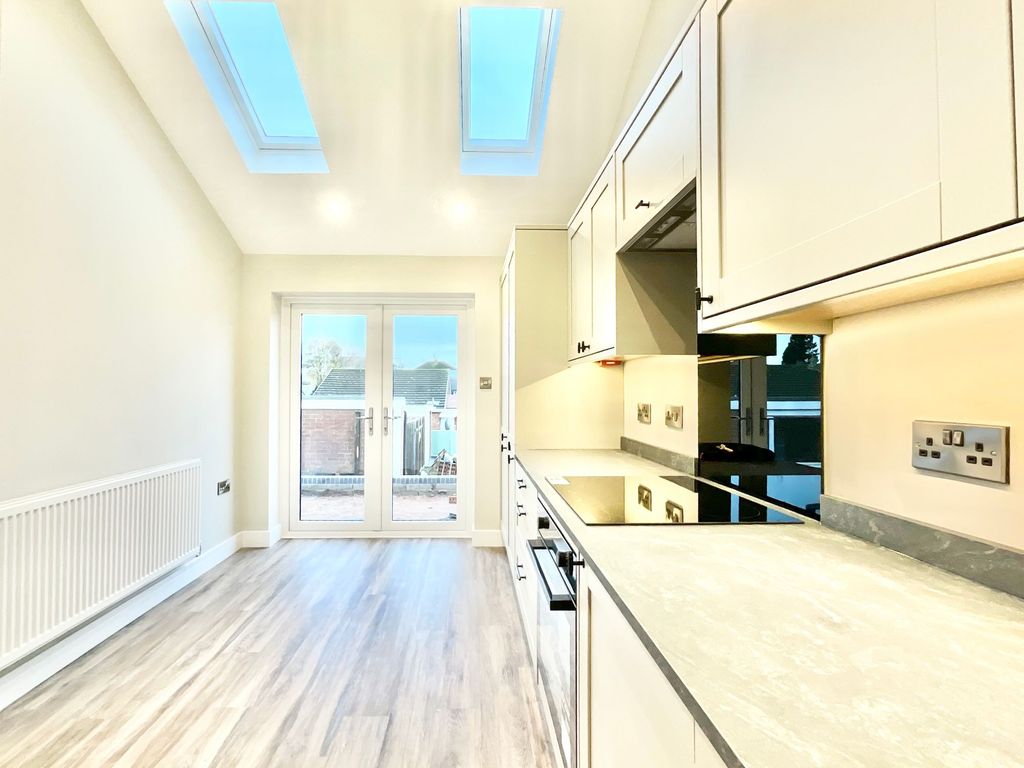 Property photo 3 of 24