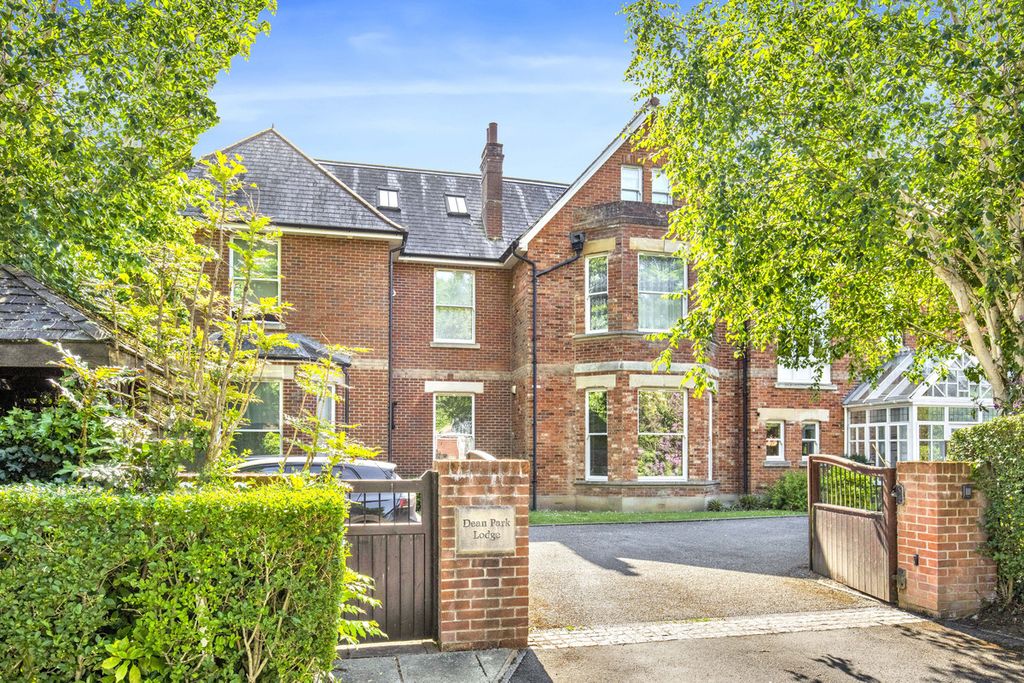 Property photo 1 of 23