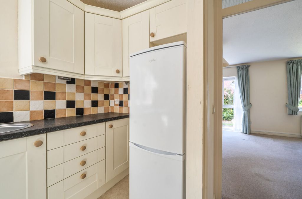 Property photo 3 of 15