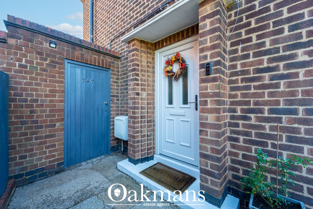 Property photo 2 of 28 Entrance